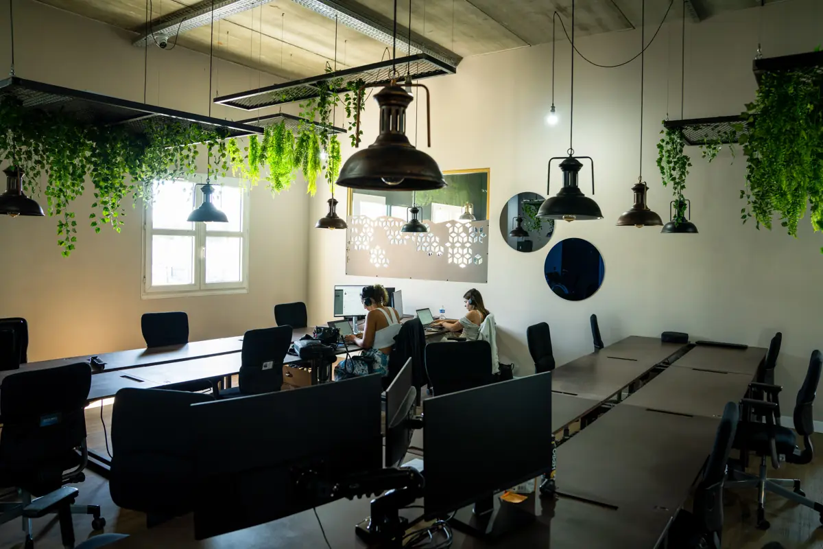 Postes de travail en coworking à Montpellier, THELAB